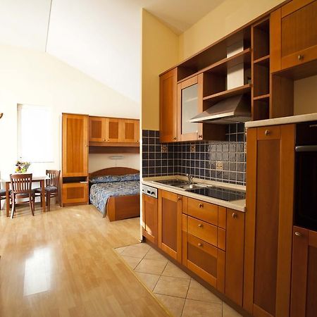 Studio Apartmani Bijeli Delfin 比奥格勒·纳·莫鲁 外观 照片