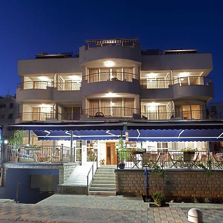 Studio Apartmani Bijeli Delfin 比奥格勒·纳·莫鲁 外观 照片