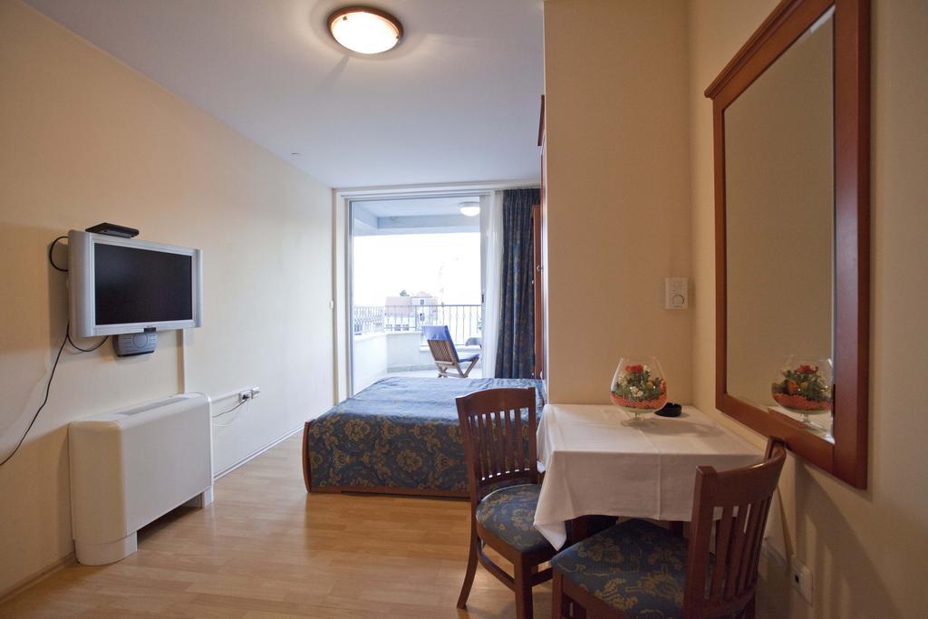 Studio Apartmani Bijeli Delfin 比奥格勒·纳·莫鲁 客房 照片