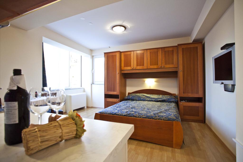Studio Apartmani Bijeli Delfin 比奥格勒·纳·莫鲁 客房 照片