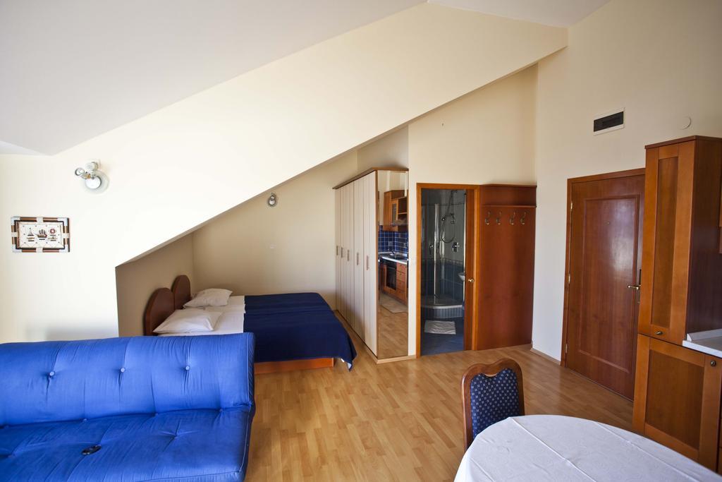 Studio Apartmani Bijeli Delfin 比奥格勒·纳·莫鲁 客房 照片